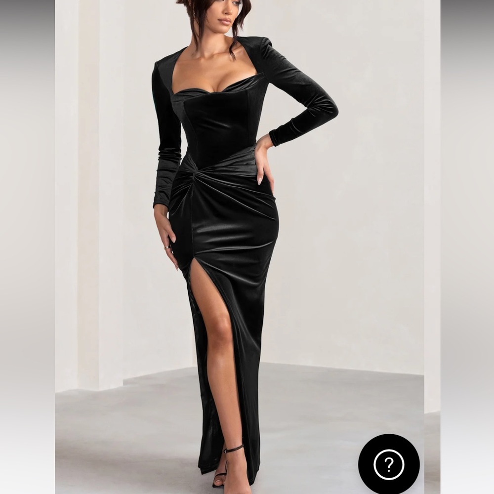 Beautiful black velvet maxi dress, designed by Club London - size US 8 - NEW
